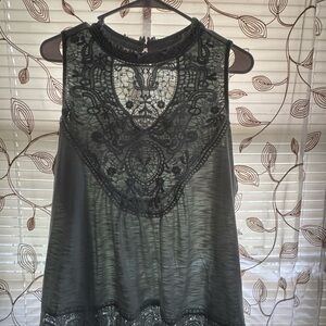 Elegant Lace Detail Sleeveless Top